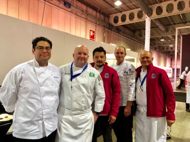 8A610514-F2E4-46FB-9540-DD3658C5ECC8_1_201_a